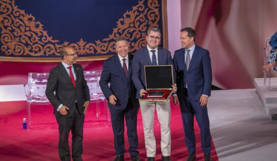 COSITAL CLM ha recibido la placa al mérito regional en el Día de Castilla-La Mancha