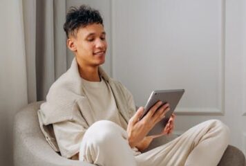 Grupo Lasser refuerza su apuesta por la domótica en viviendas con soluciones inteligentes y a medida